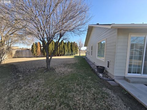 A home in Hermiston