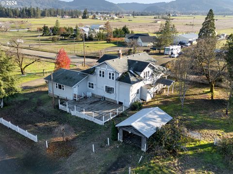 A home in Roseburg