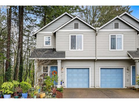 810 E 9TH ST D13 Newberg OR 97132