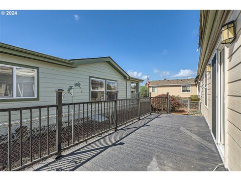 A home in Scappoose