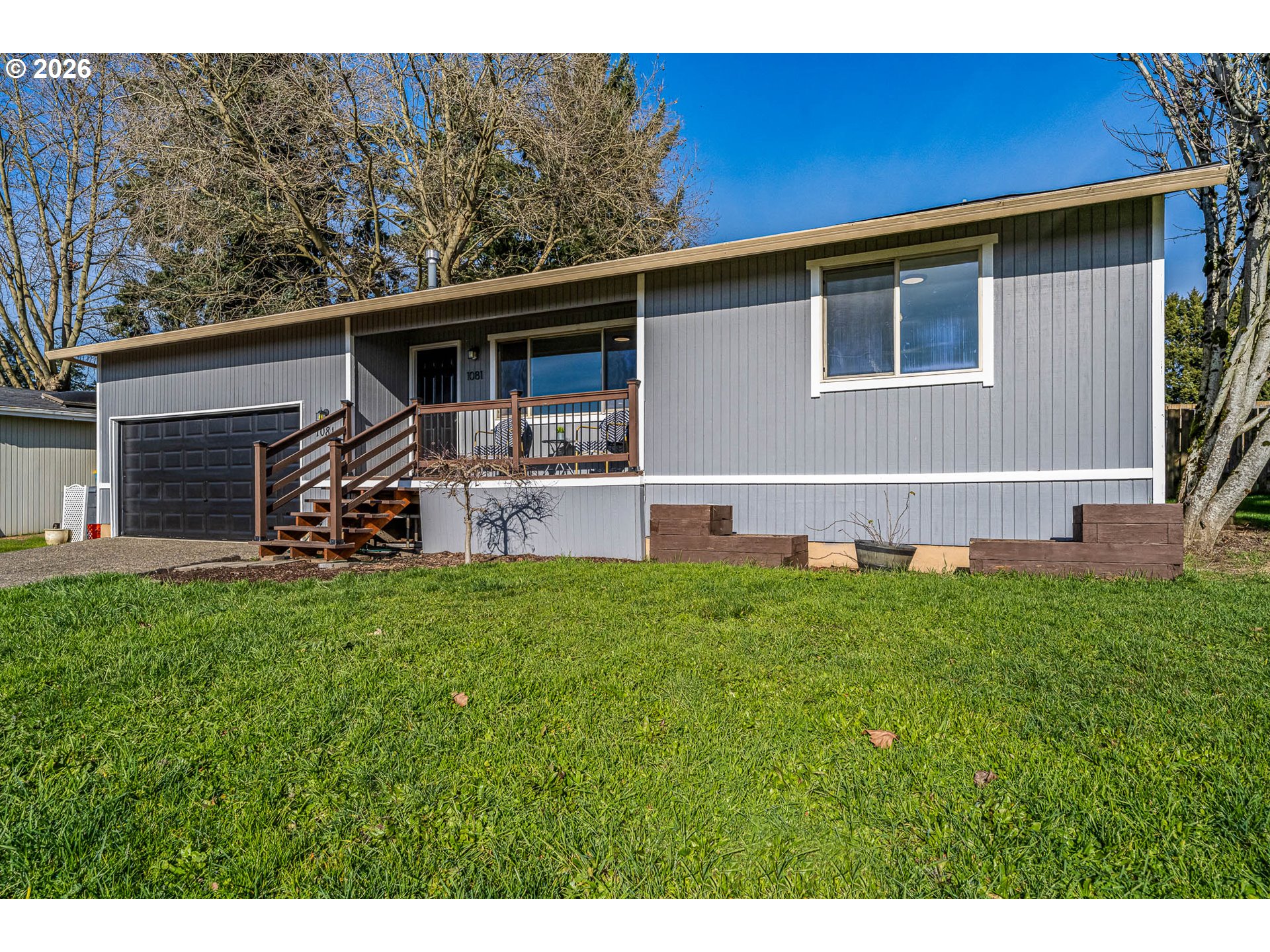 1081 SE FIR GROVE LOOP