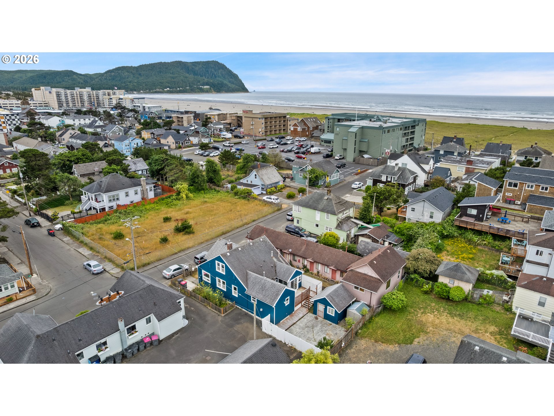 240 5TH AVE