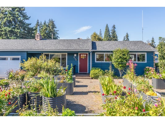 142 BELLE CT, OREGON CITY, OR 97045 - Image 7120b649fe63d0cfd776f835381daffb/2015890593