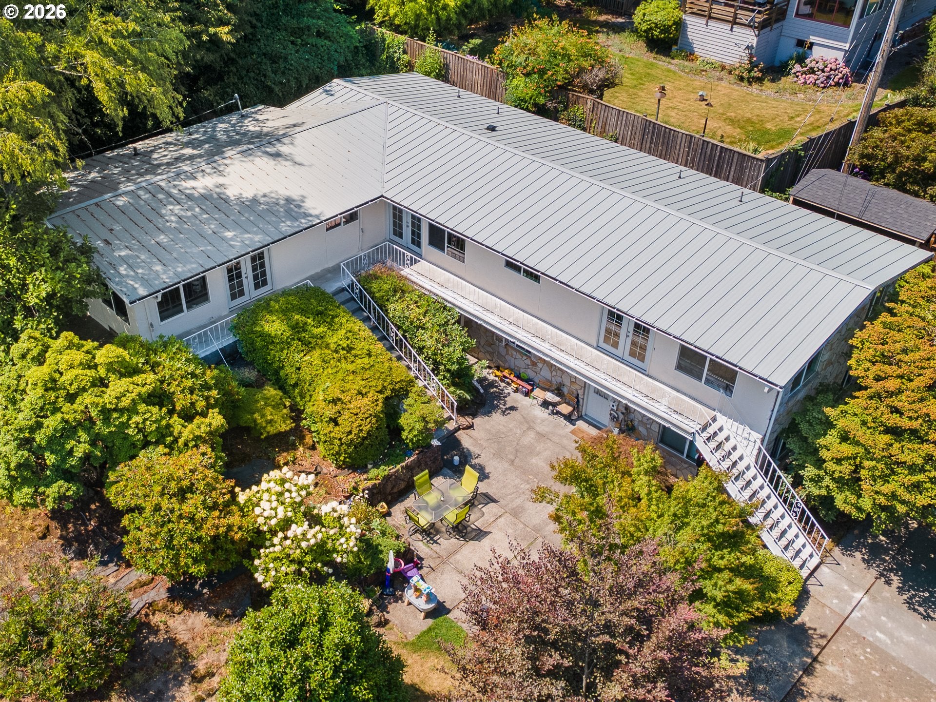 6855 SW CAPITOL HWY