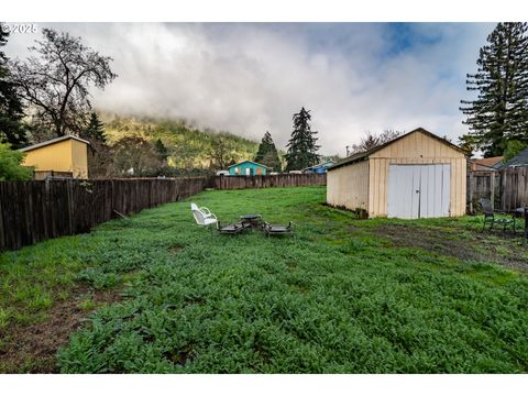 A home in Myrtle Creek