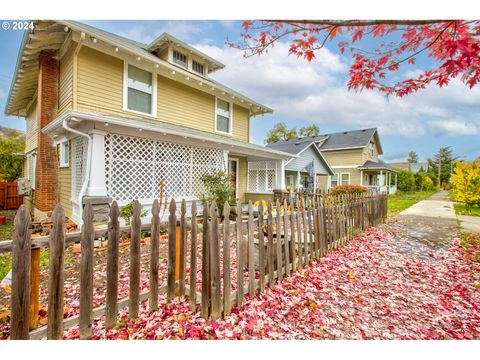 A home in Roseburg