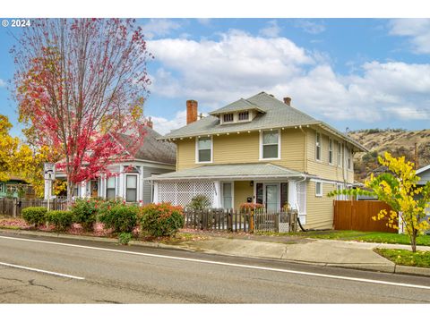 A home in Roseburg