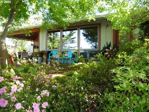 242 ROCKY POINT LN Roseburg OR 97471