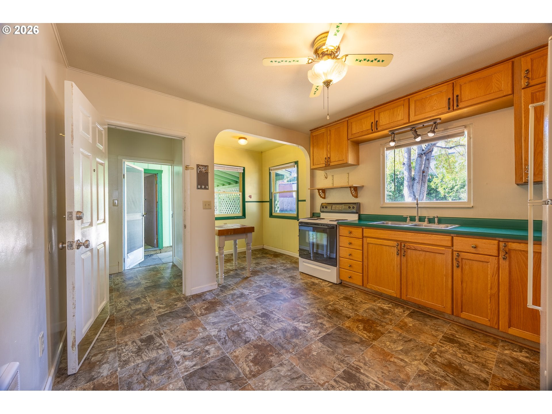 131 SE 4TH ST