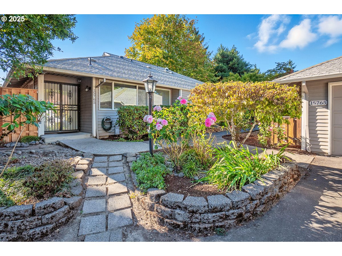 15765 SW VILLAGE CIR
