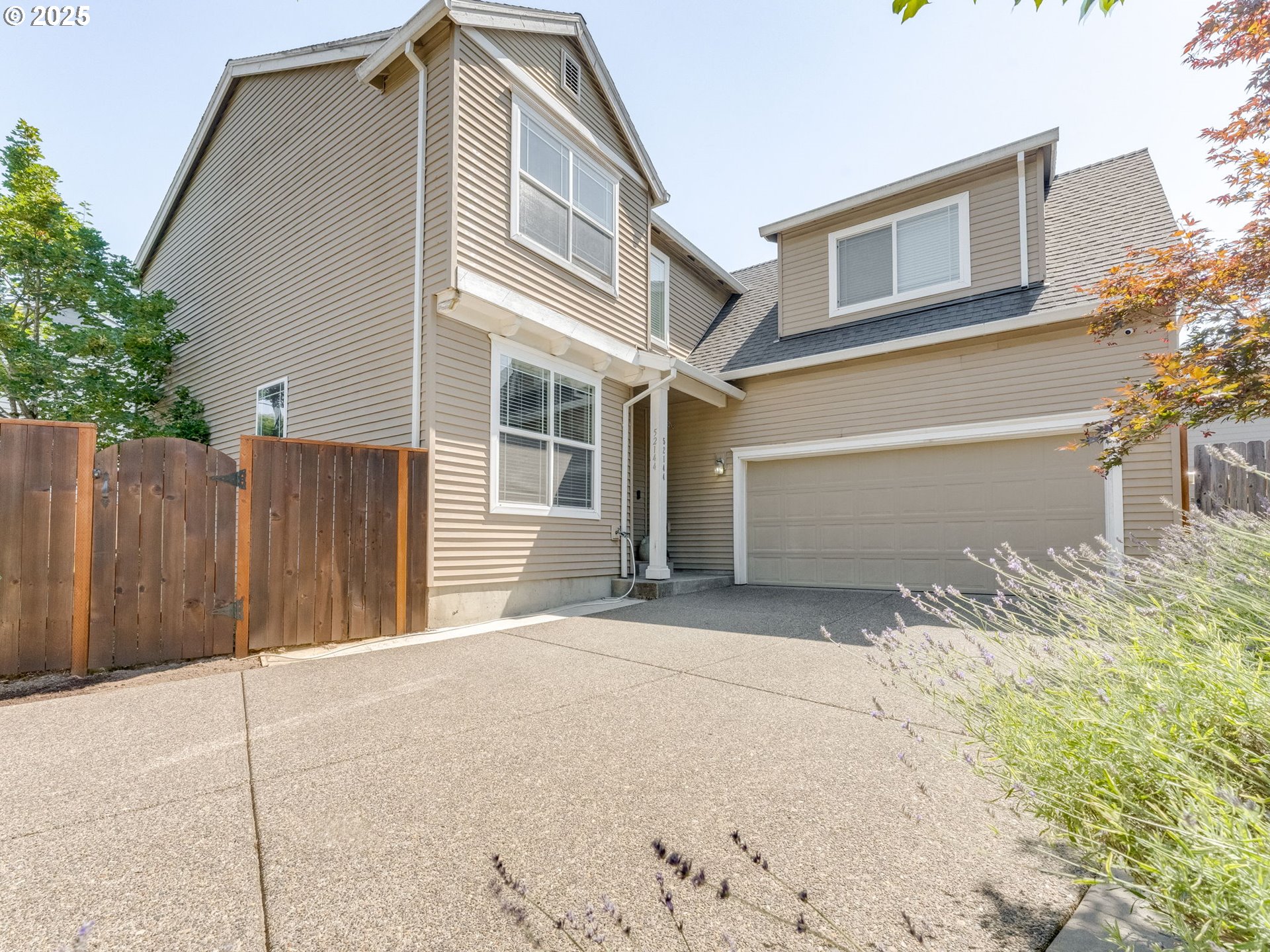 Scappoose, Oregon 97056, United States, 4 Bedrooms Bedrooms, ,3 BathroomsBathrooms,Residential,Active,17019