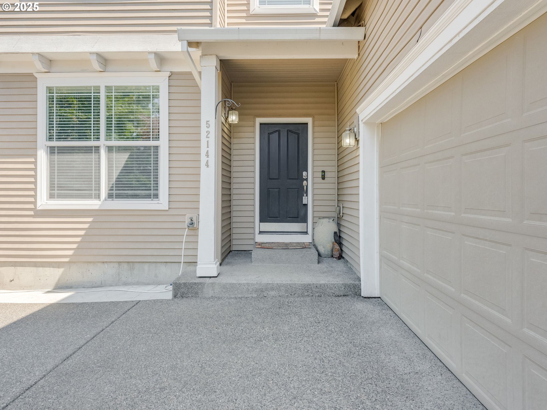 Scappoose, Oregon 97056, United States, 4 Bedrooms Bedrooms, ,3 BathroomsBathrooms,Residential,Active,17019