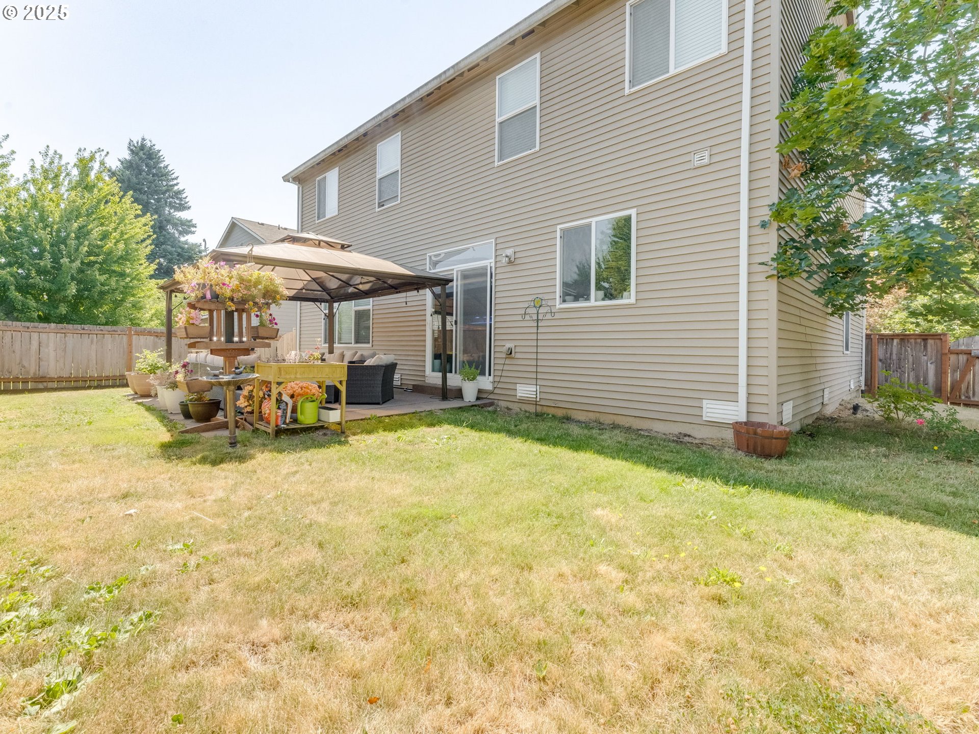 Scappoose, Oregon 97056, United States, 4 Bedrooms Bedrooms, ,3 BathroomsBathrooms,Residential,Active,17019