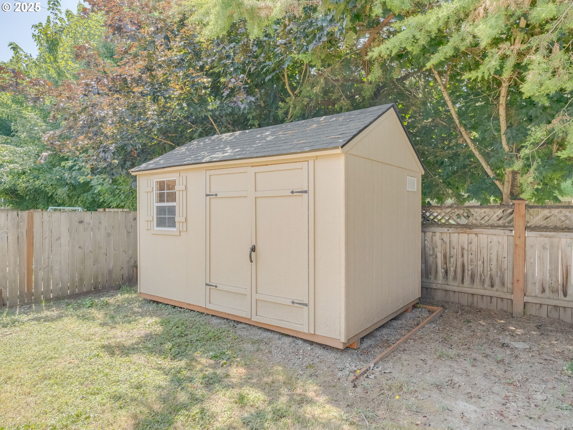 Scappoose, Oregon 97056, United States, 4 Bedrooms Bedrooms, ,3 BathroomsBathrooms,Residential,Active,17019