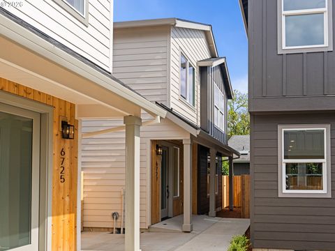 6727 SE Gladstone ST Portland OR 97206