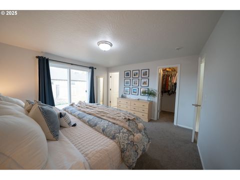 Tiny photo for 24 Sandalwood Loop, Creswell, OR 97426 (MLS # 315185667)