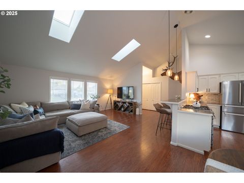Tiny photo for 24 Sandalwood Loop, Creswell, OR 97426 (MLS # 315185667)