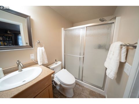 Tiny photo for 24 Sandalwood Loop, Creswell, OR 97426 (MLS # 315185667)