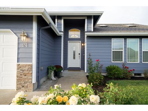 Tiny photo for 24 Sandalwood Loop, Creswell, OR 97426 (MLS # 315185667)