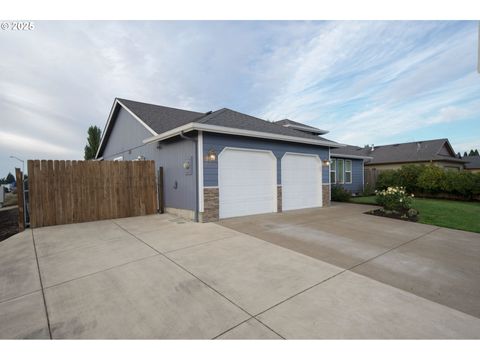 Tiny photo for 24 Sandalwood Loop, Creswell, OR 97426 (MLS # 315185667)