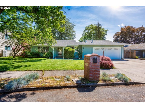 808 SE 156th Pl, Portland, OR 97233 - #: 151504046