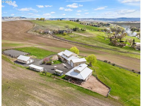 71687 SW LAKE DR Pendleton OR 97801