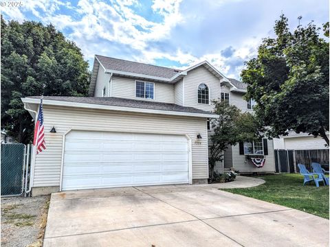 2504 E N AVE La Grande OR 97850