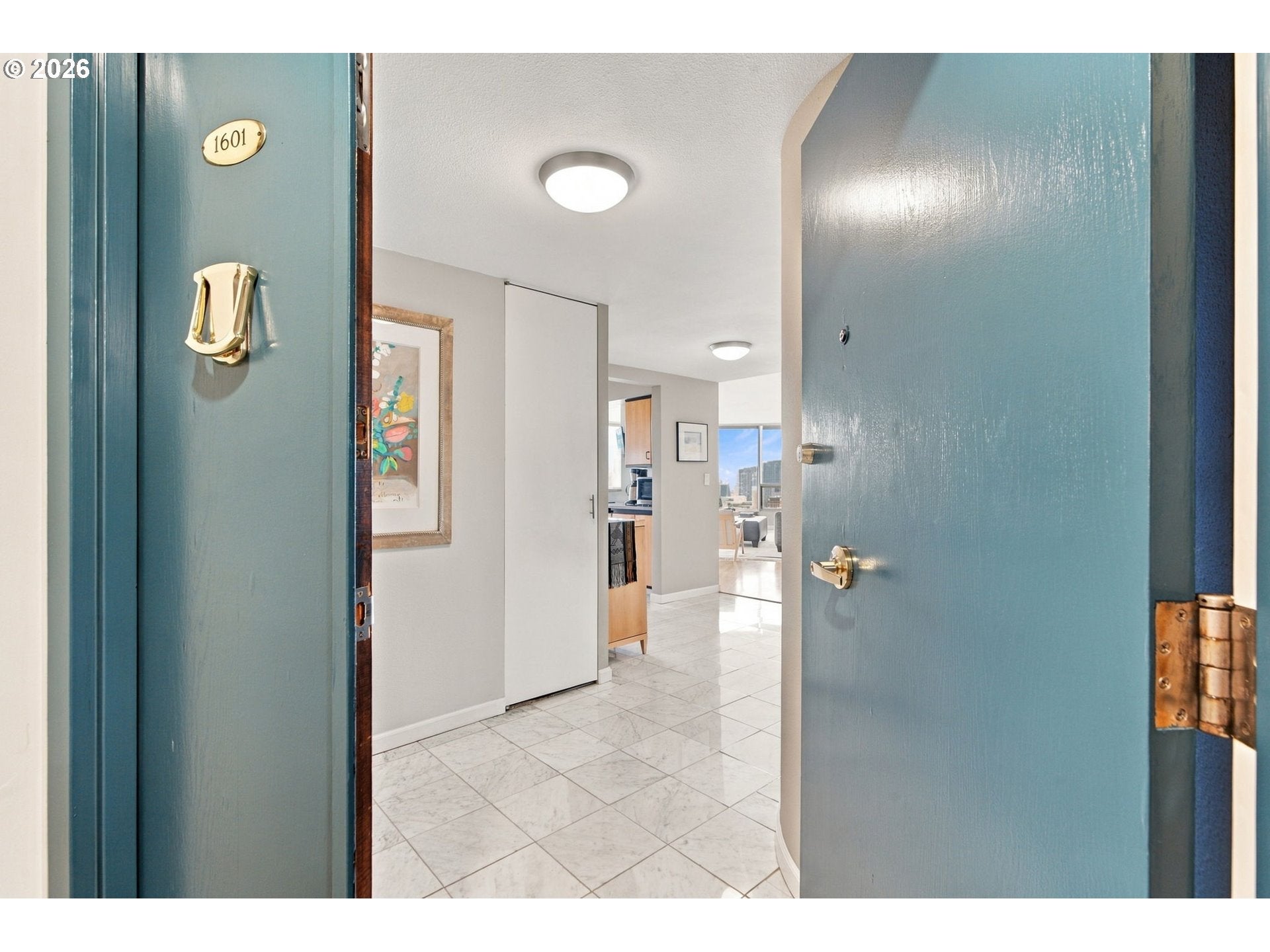 1500 SW 5TH AVE 1601