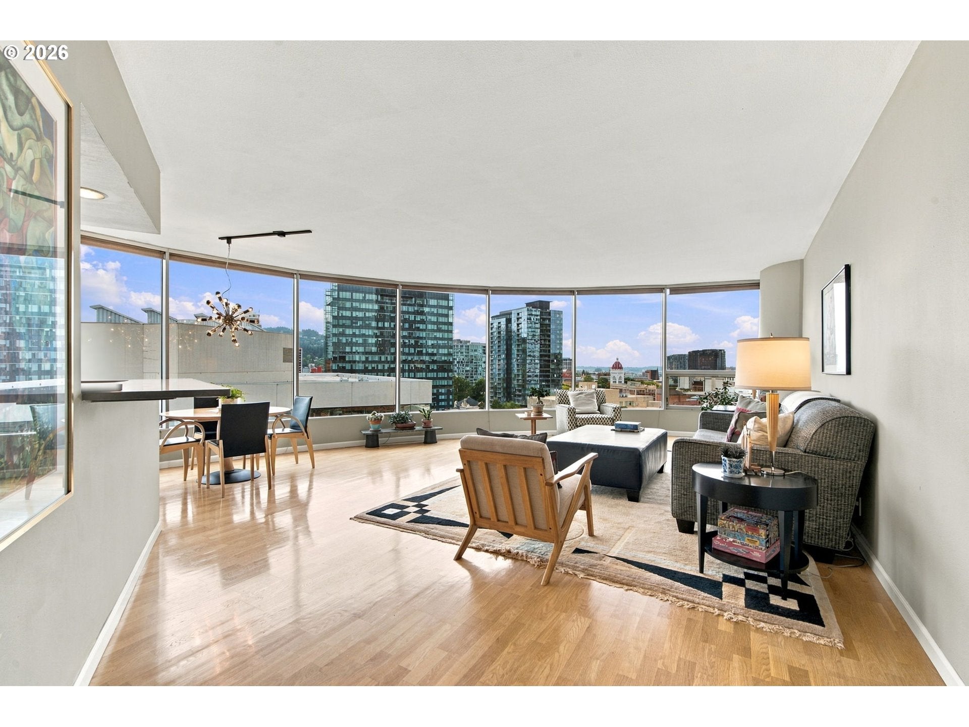 1500 SW 5TH AVE 1601