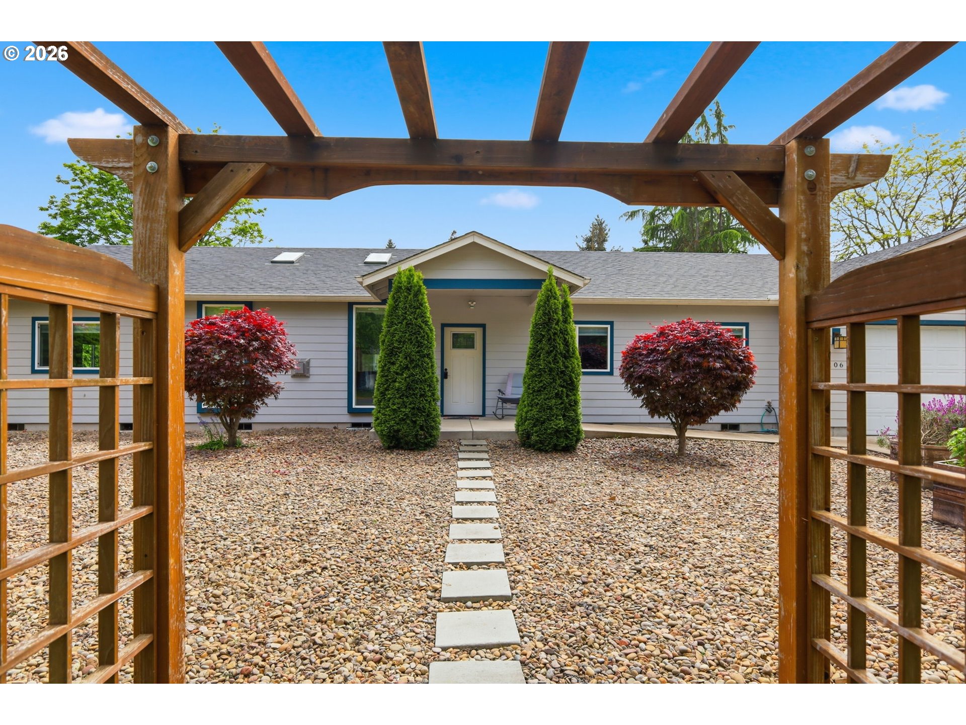 106 HANSEN LN