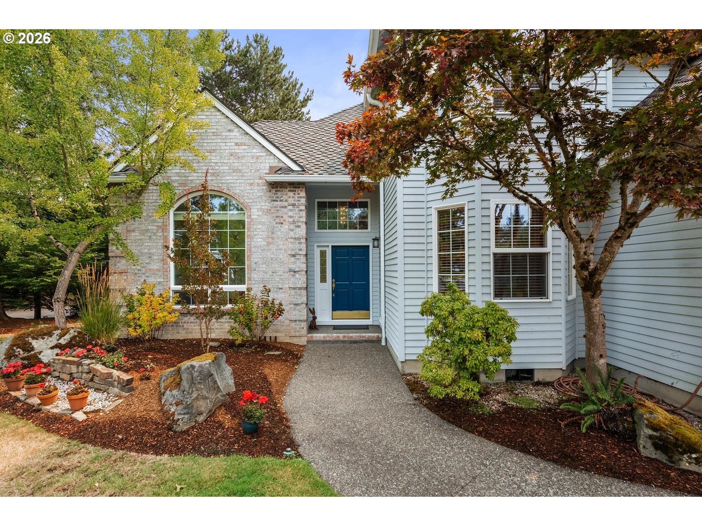 500 NW PACIFIC GROVE DR