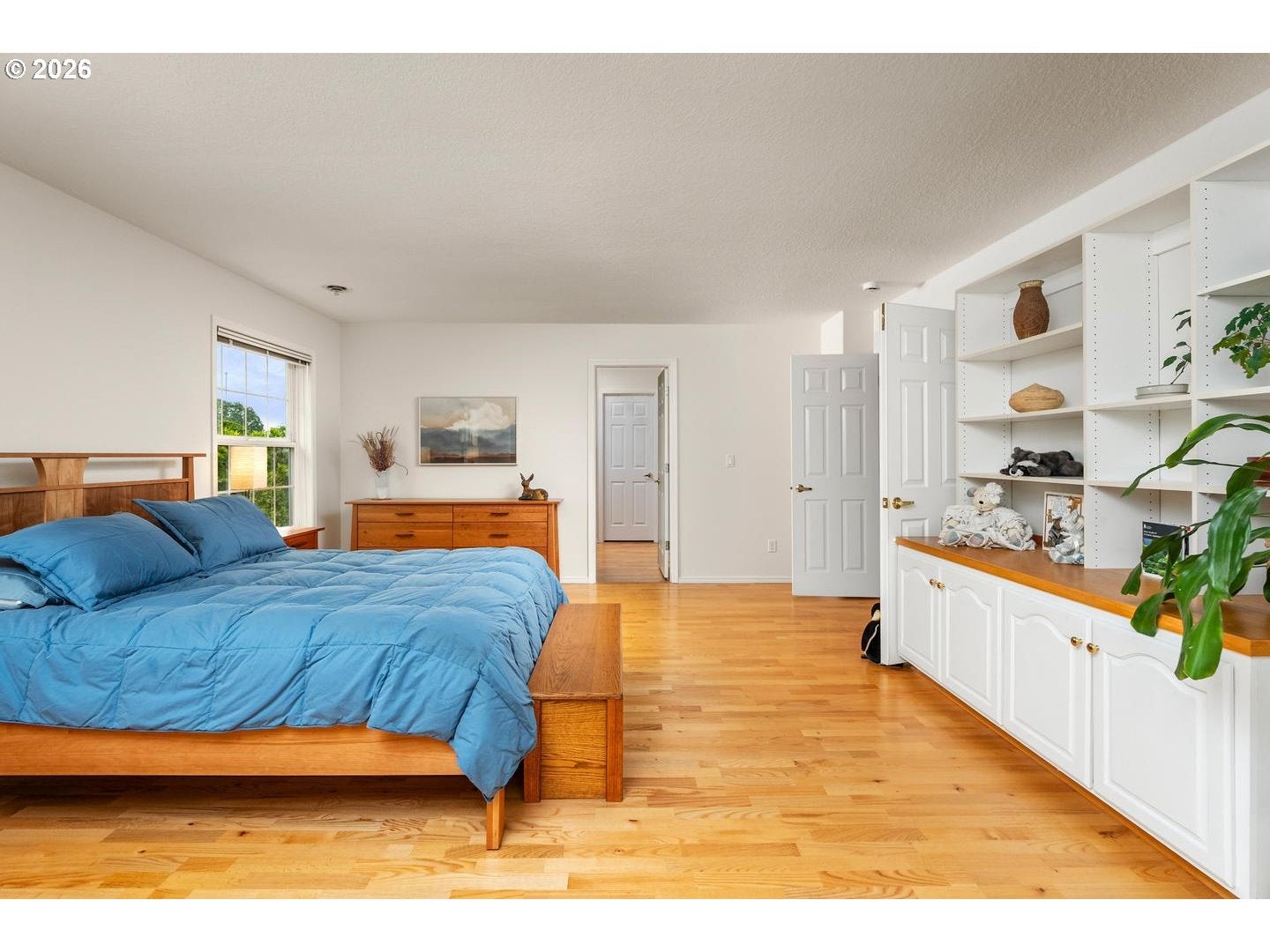 500 NW PACIFIC GROVE DR