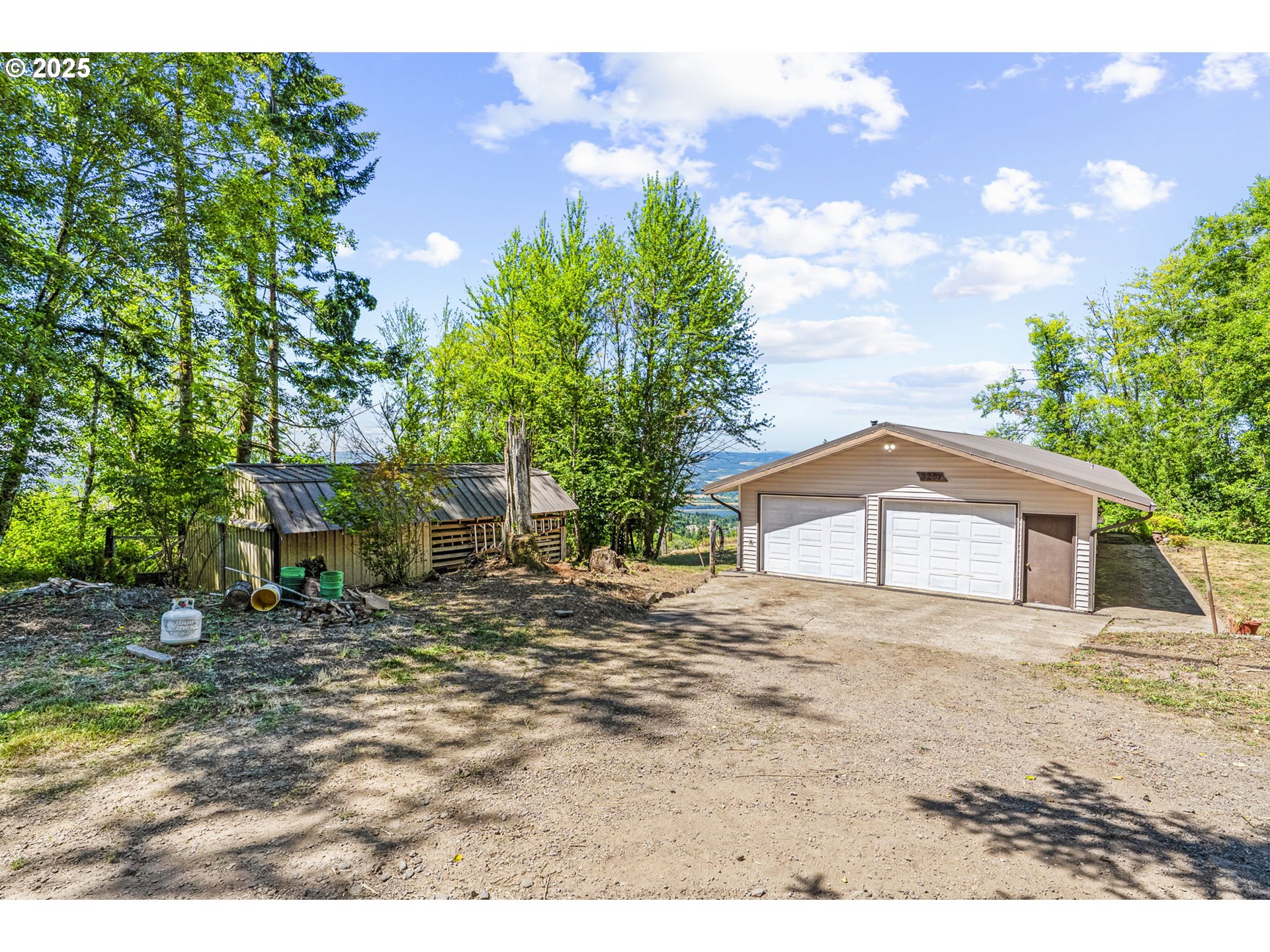 3287 Green Mountain RD