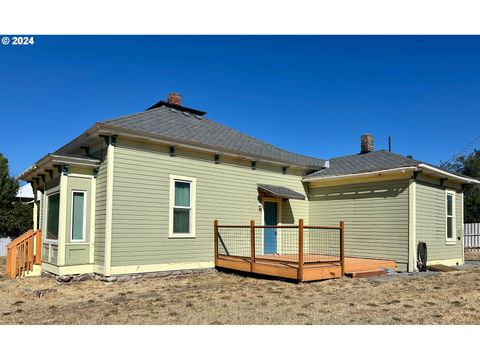 A home in Goldendale