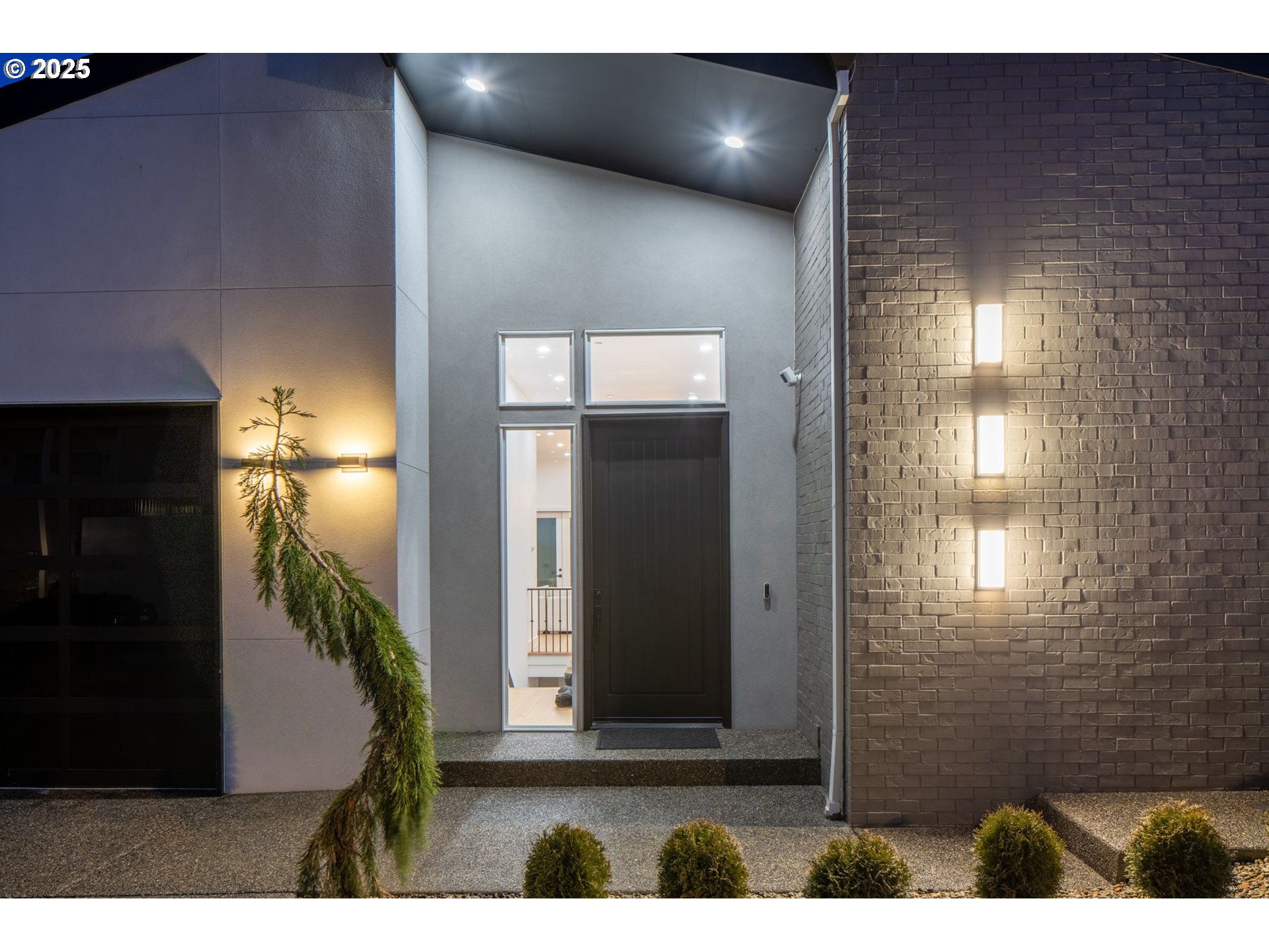 356 W W ST