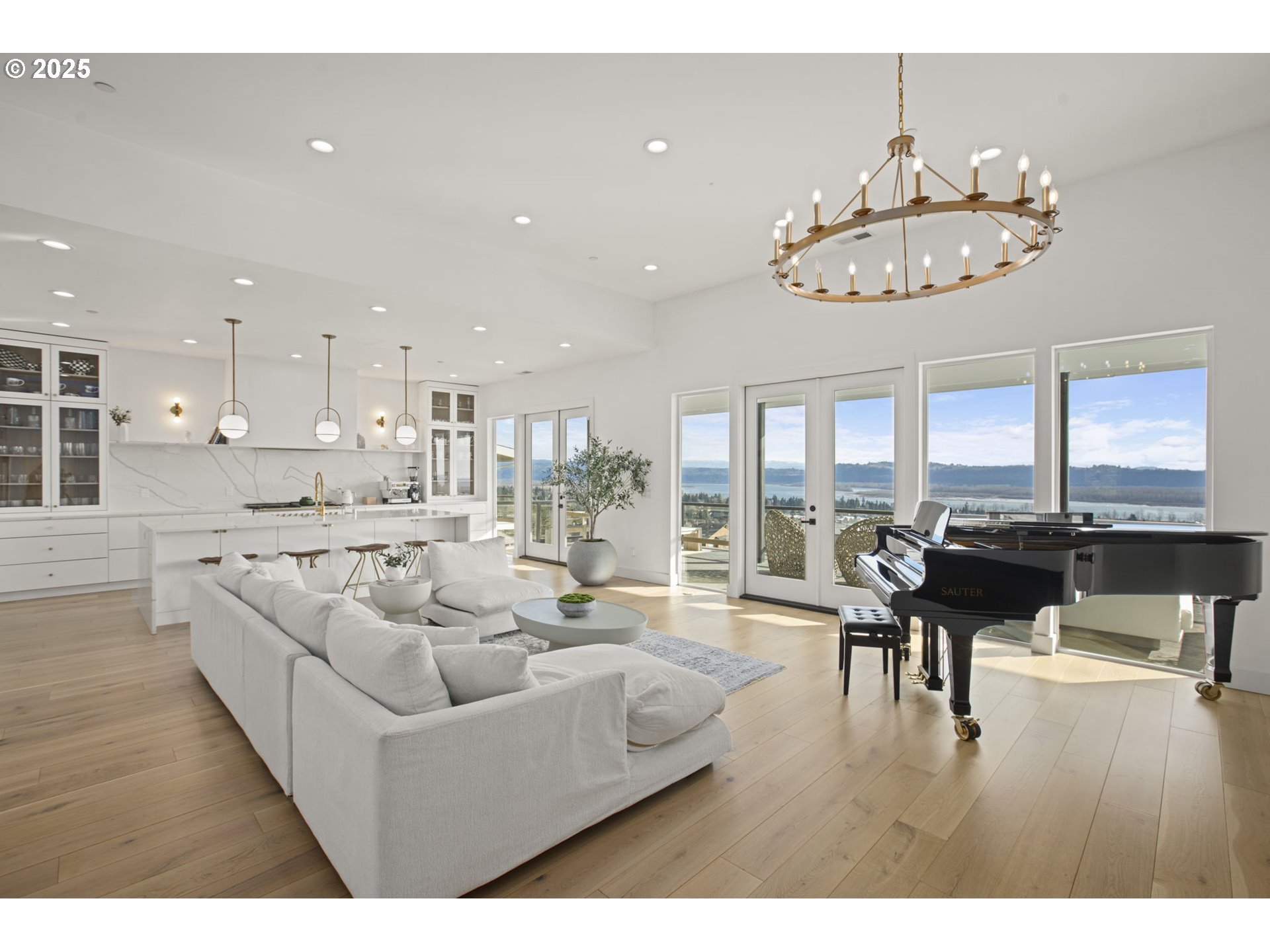 356 W W ST