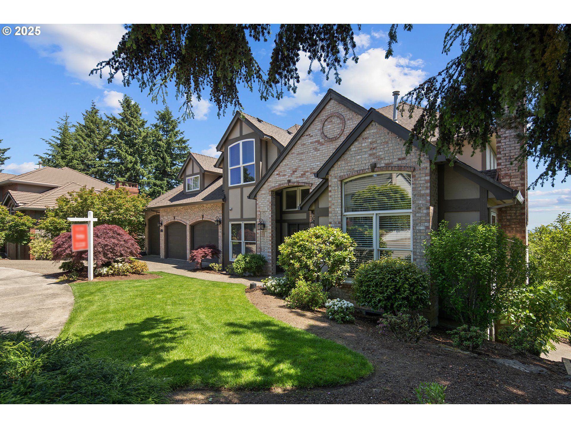 1611 ARRAN CT