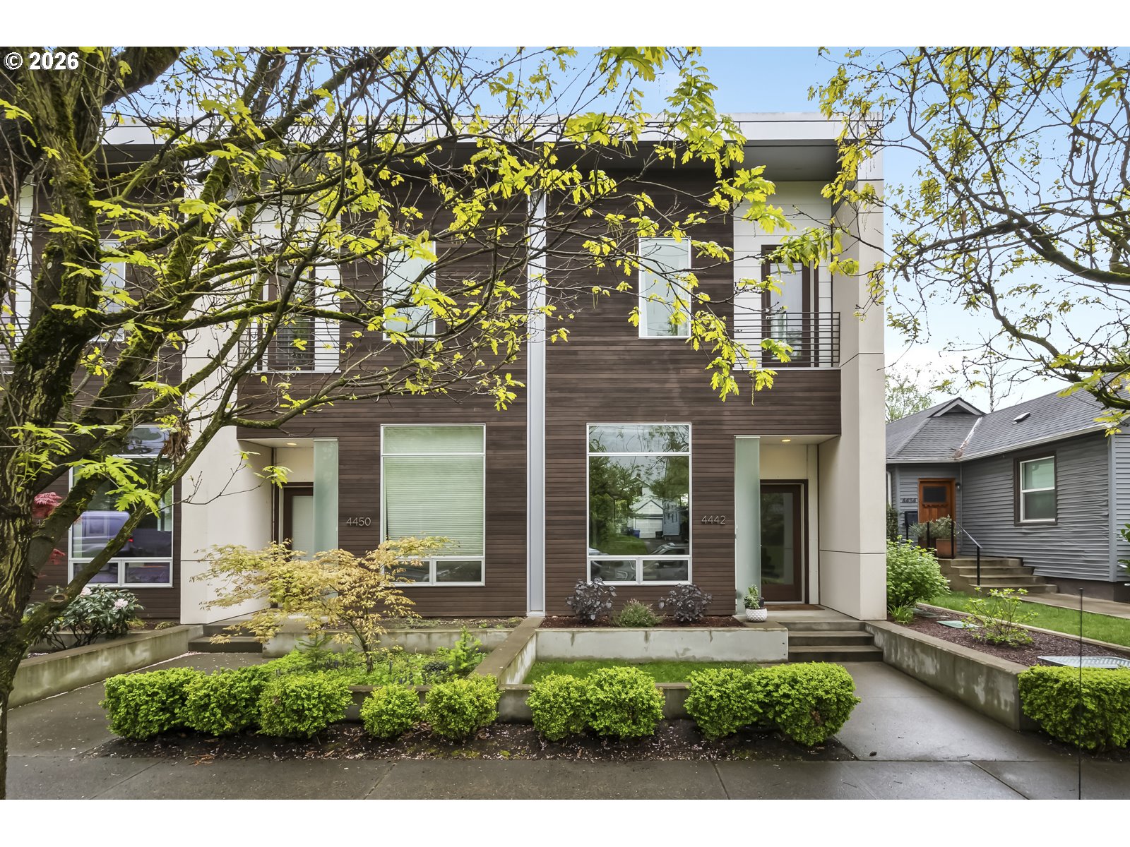 4442 SE STARK ST