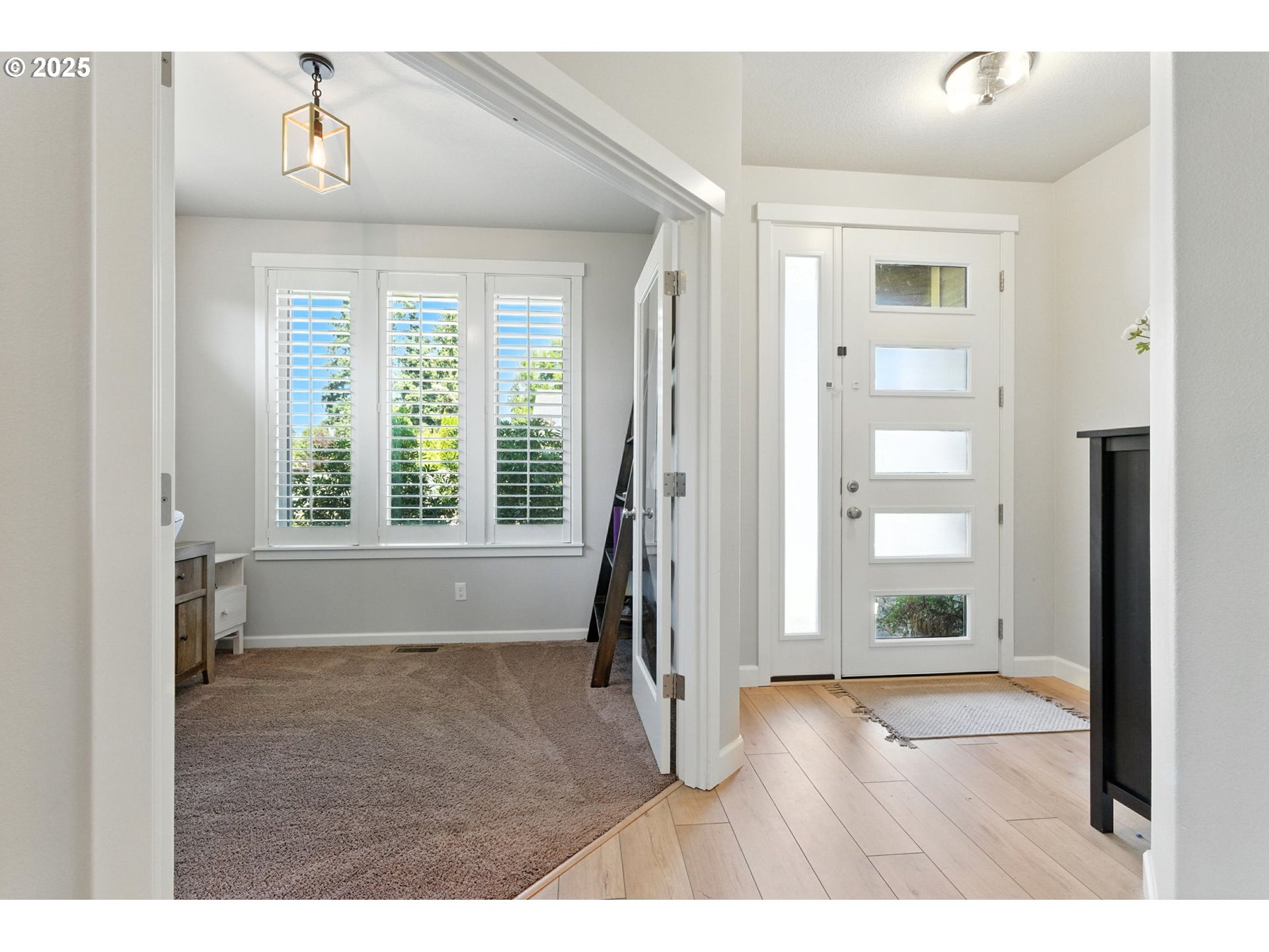 1103 NE 17TH AVE