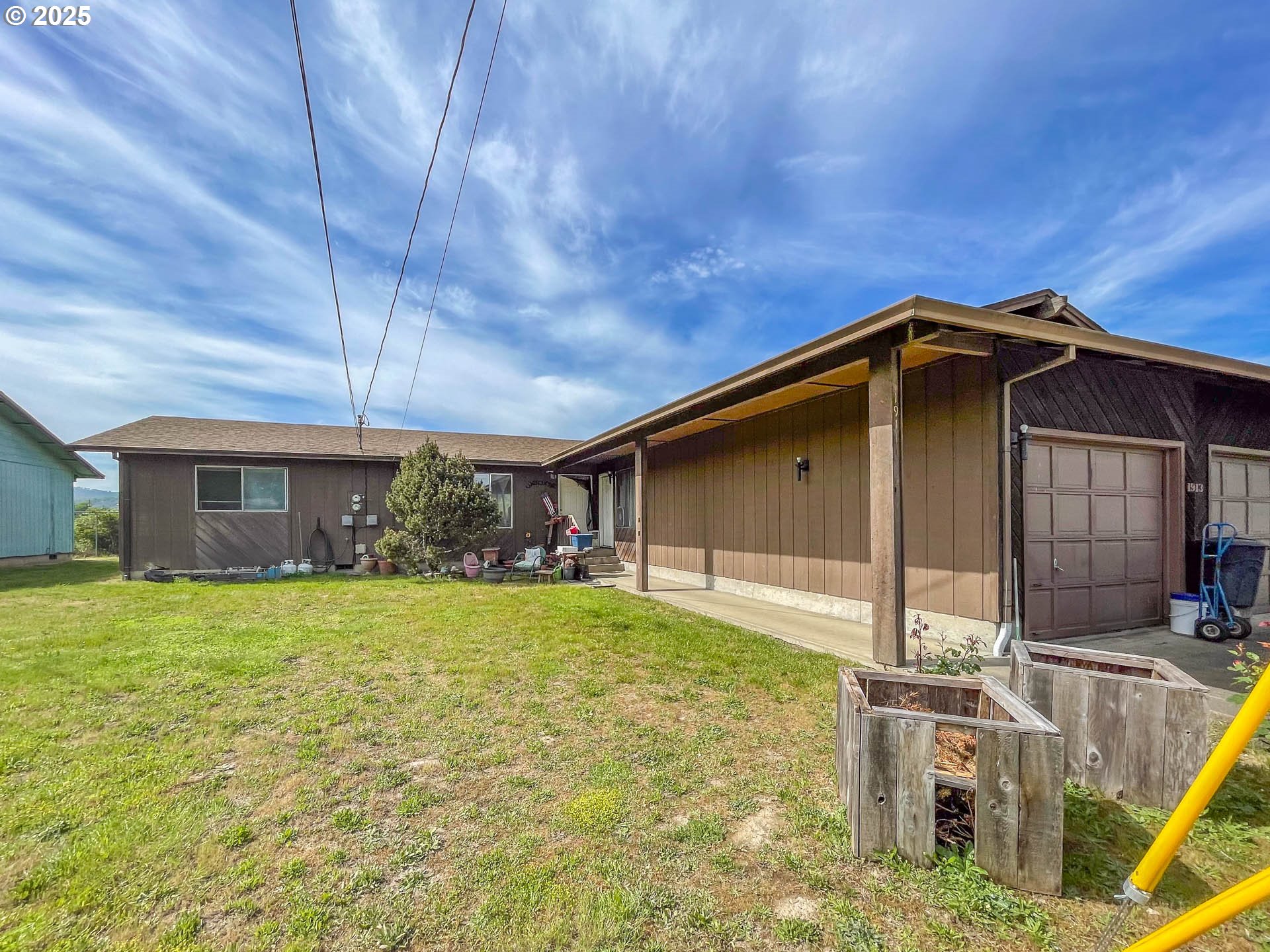 1911 GREEN AVE