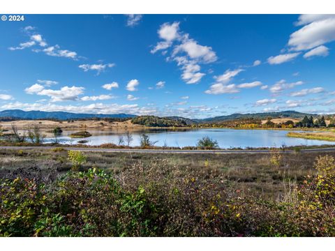 A home in Sutherlin