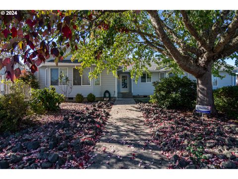 A home in Sutherlin