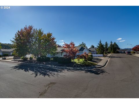 A home in Sutherlin