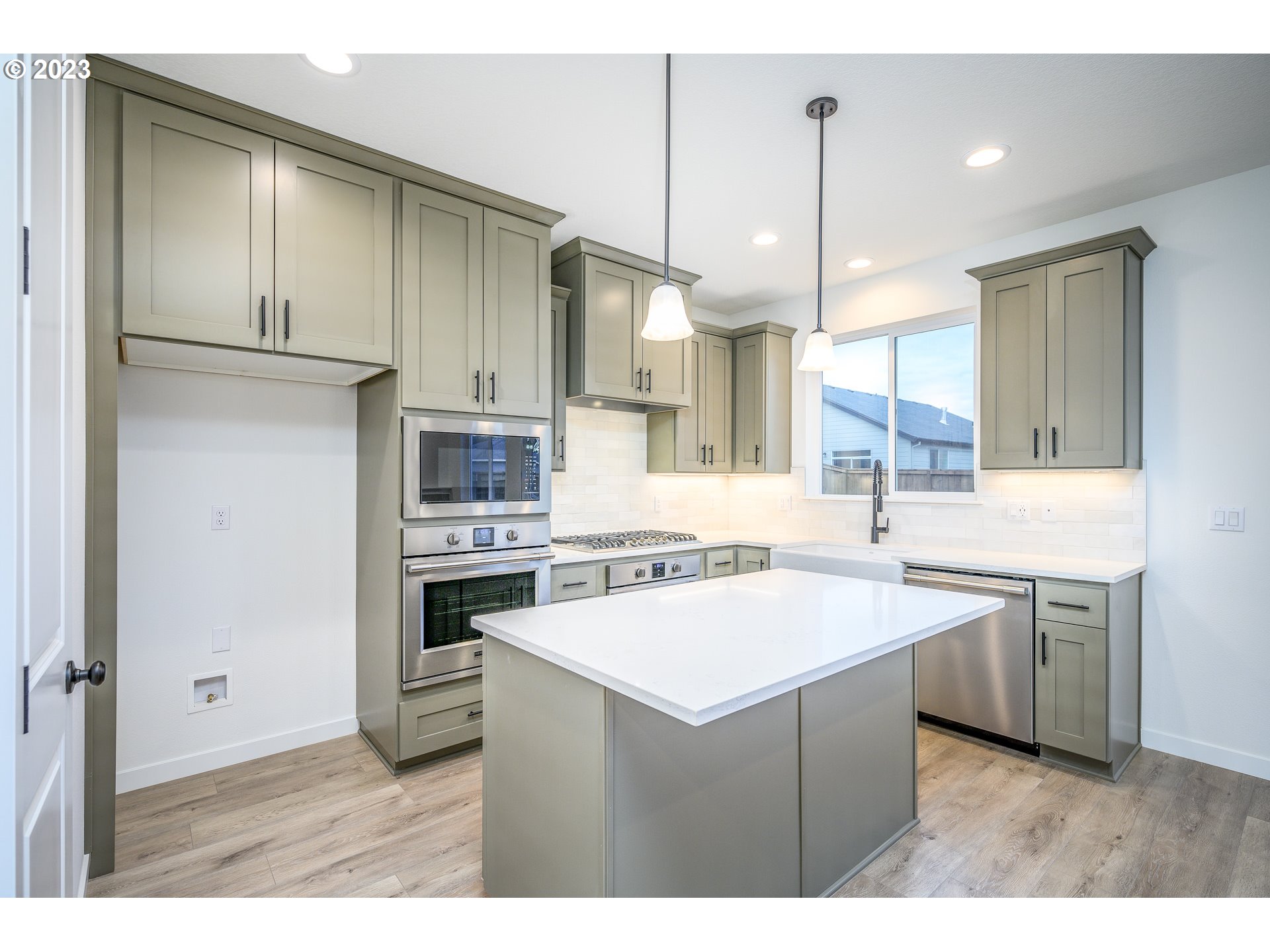 16497 SE Smith Rock ST 733