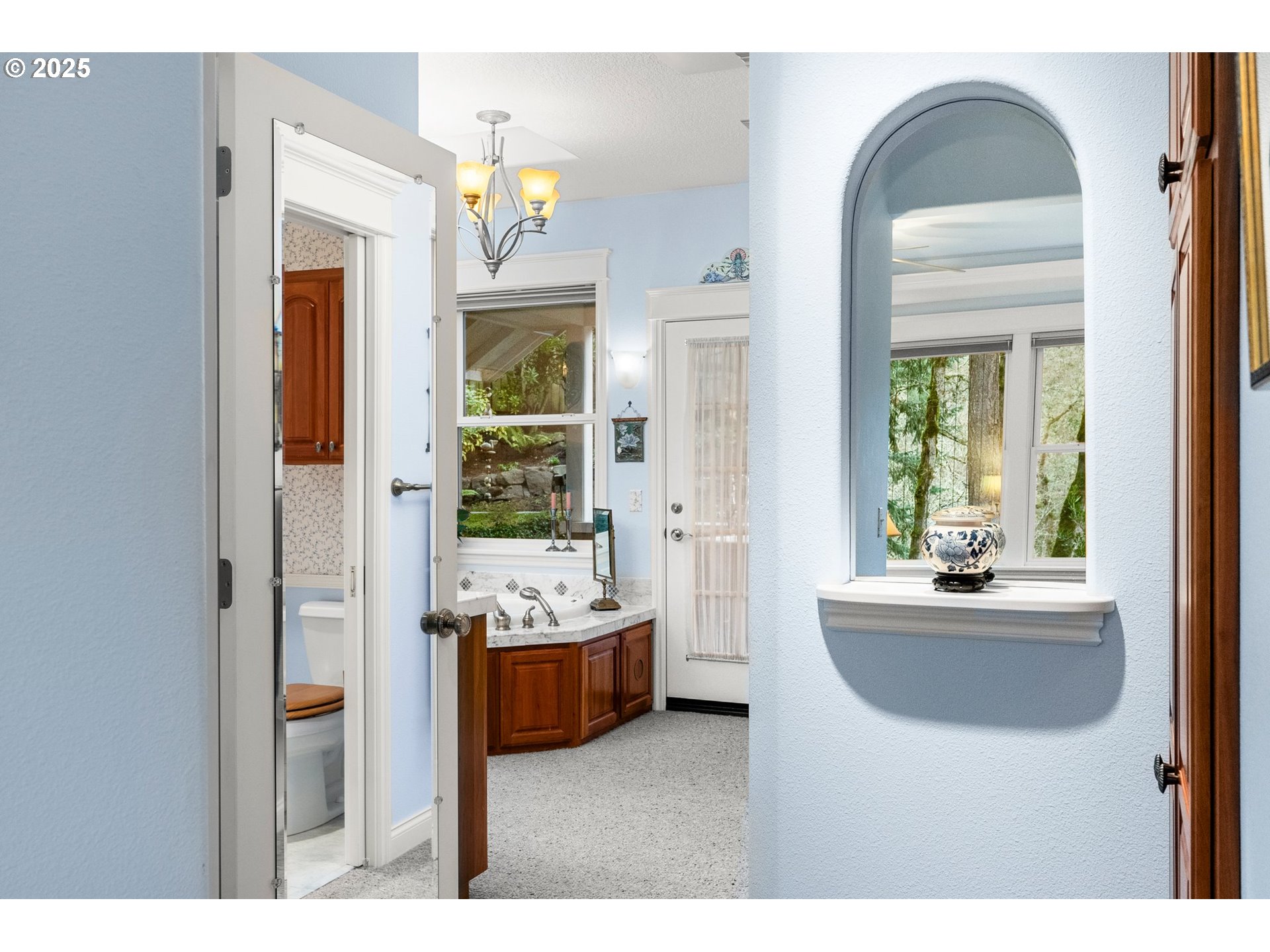 Eugene, Oregon 97405, United States, 3 Bedrooms Bedrooms, ,2 BathroomsBathrooms,Residential,Pending,83346