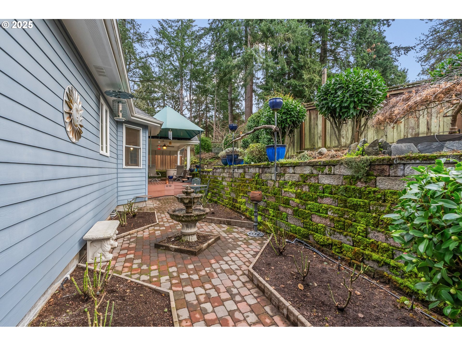 Eugene, Oregon 97405, United States, 3 Bedrooms Bedrooms, ,2 BathroomsBathrooms,Residential,Pending,83346