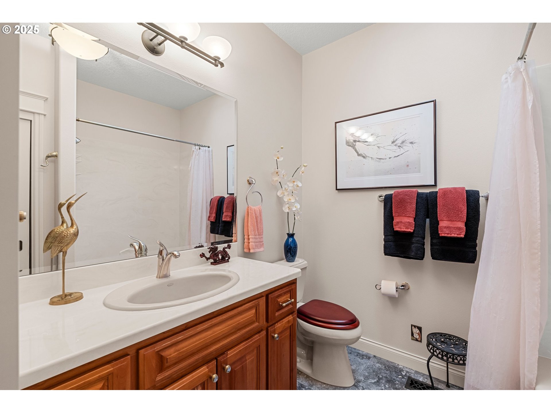 Eugene, Oregon 97405, United States, 3 Bedrooms Bedrooms, ,2 BathroomsBathrooms,Residential,Pending,83346