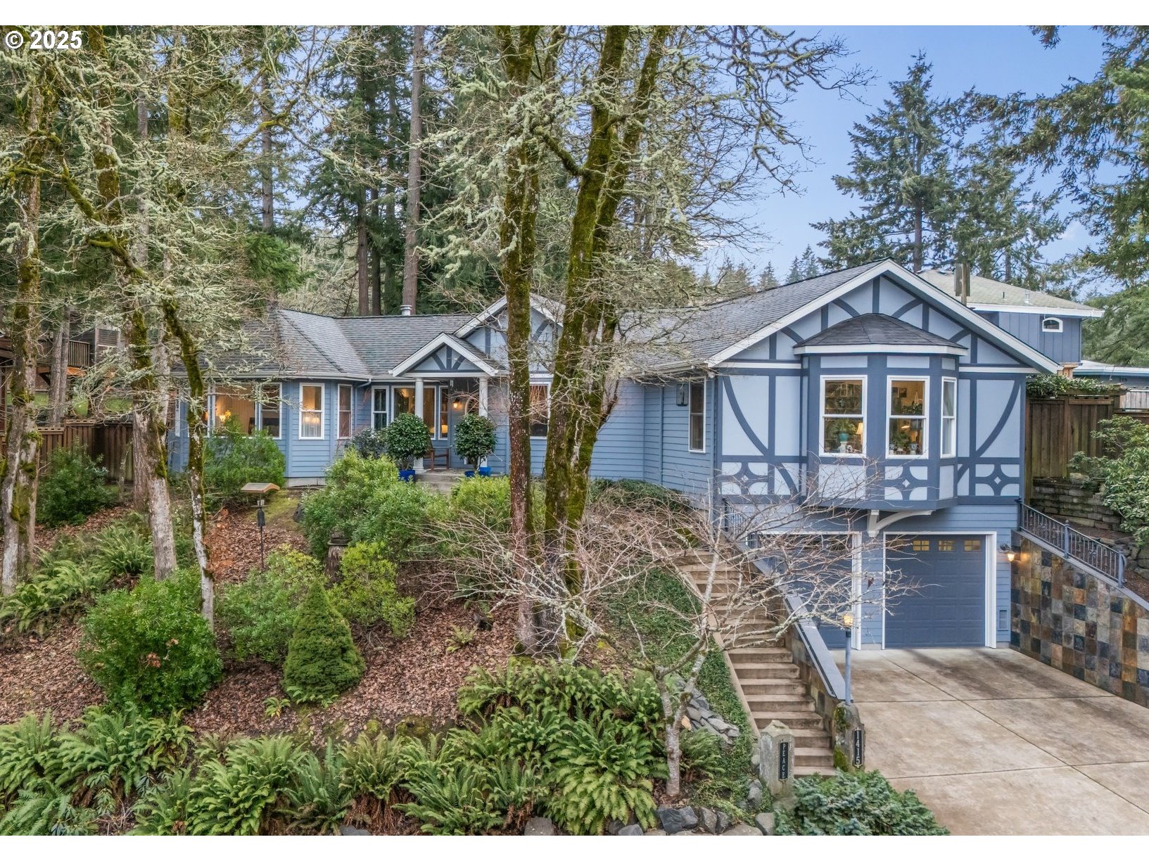 Eugene, Oregon 97405, United States, 3 Bedrooms Bedrooms, ,2 BathroomsBathrooms,Residential,Pending,83346