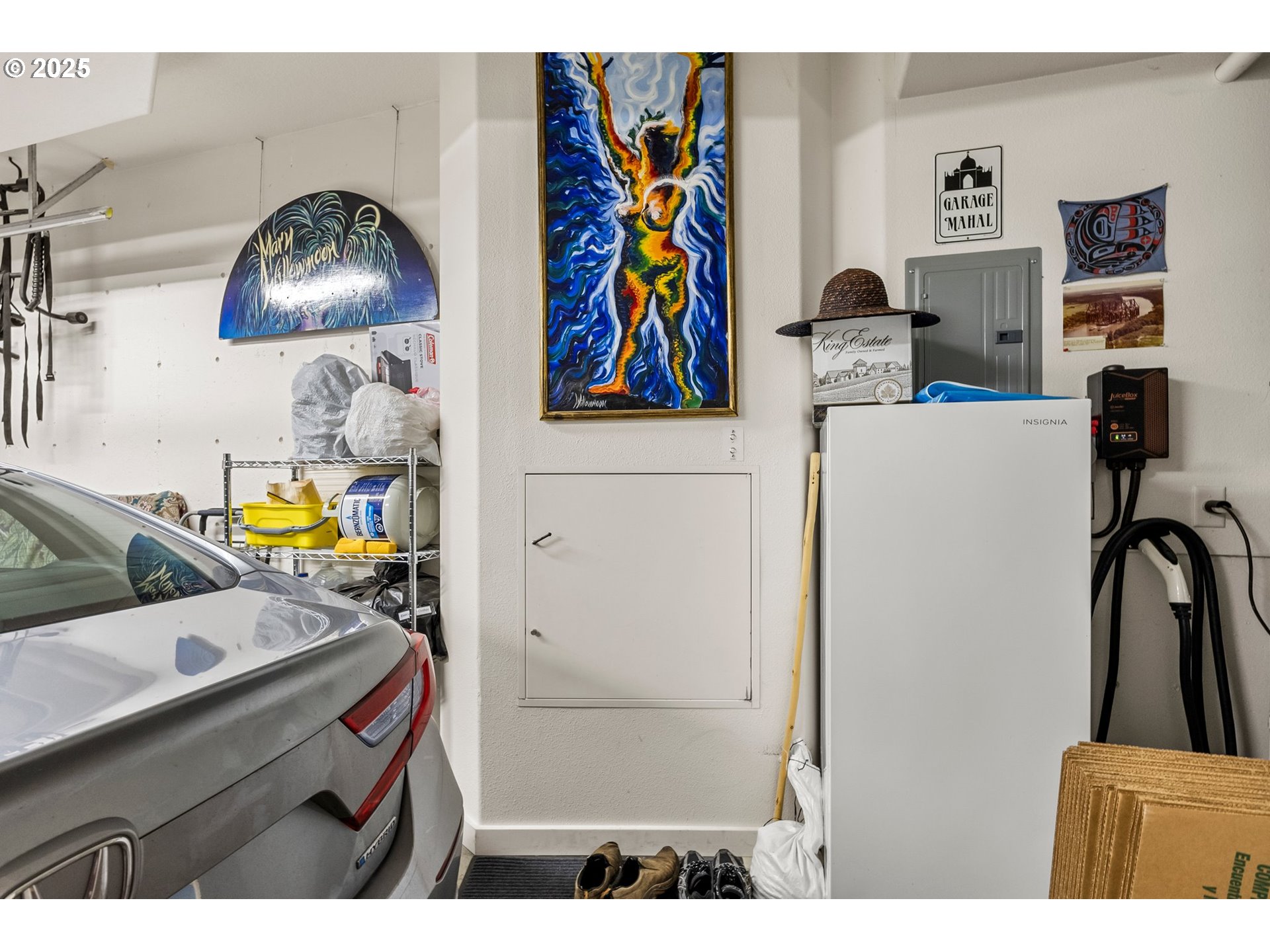 Eugene, Oregon 97405, United States, 3 Bedrooms Bedrooms, ,2 BathroomsBathrooms,Residential,Pending,83346