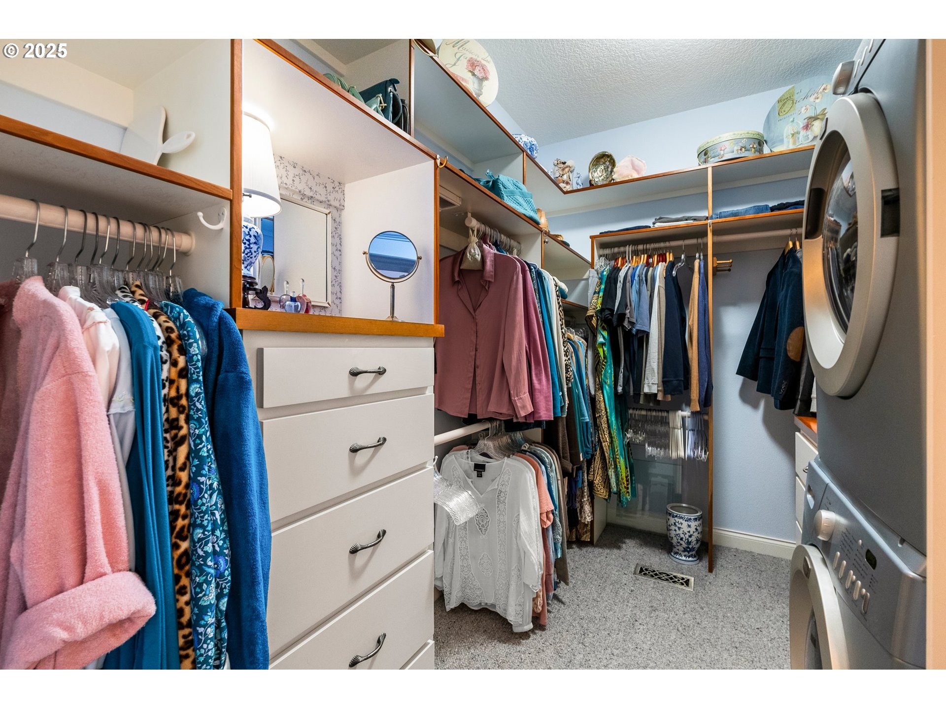 Eugene, Oregon 97405, United States, 3 Bedrooms Bedrooms, ,2 BathroomsBathrooms,Residential,Pending,83346